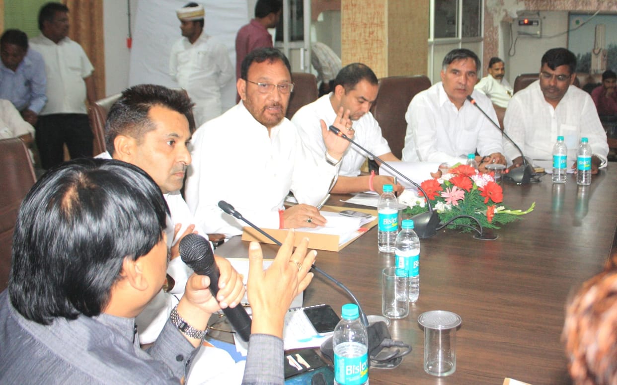 Grant to Askk600 million budget