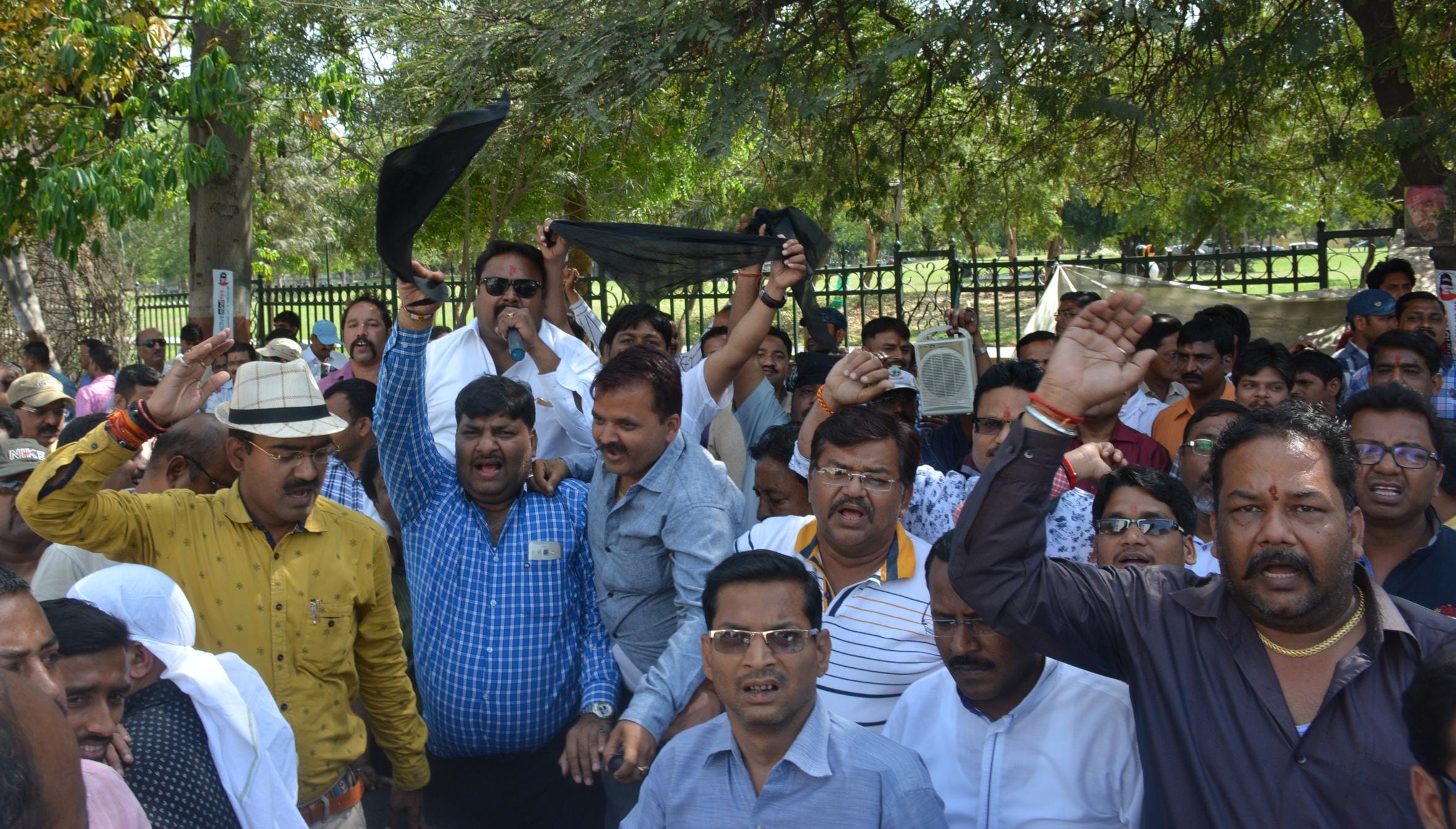 Protest against cabinet minister piyush goyal.