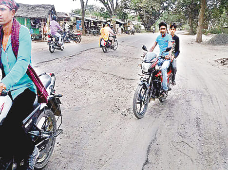 at lucknow-kanpur highway theft incidents are regularly taking place