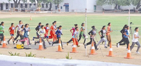 610 girls run for police bharti