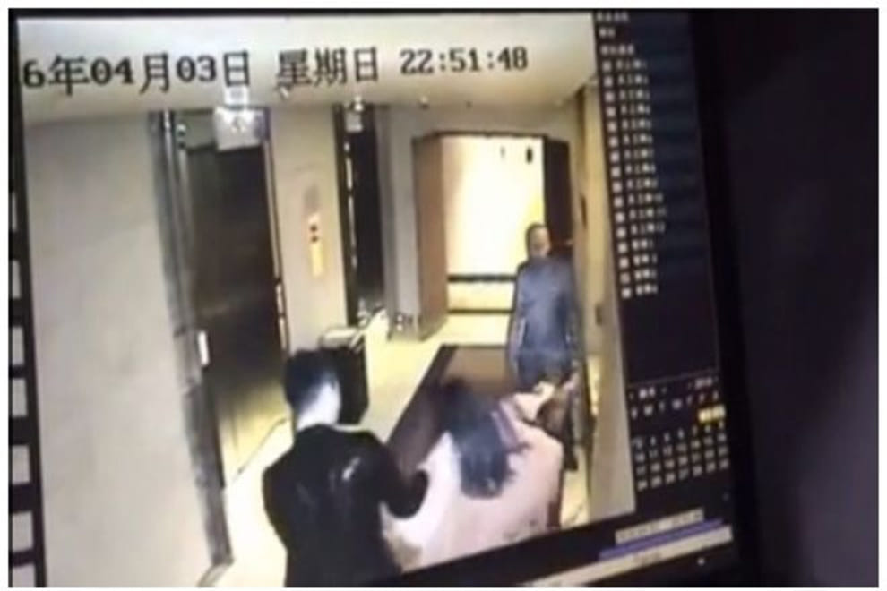 viral video in china, two billion people saw video