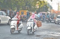 Sky cloud descended, flew conscious farmers, weather, karnal