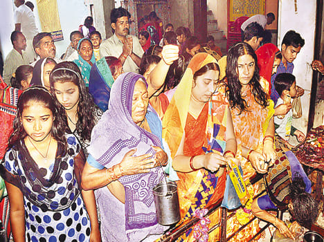 "Jagdnbe mother's start with cheers Navratri