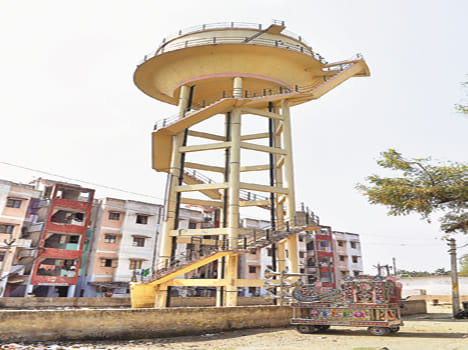 A water tank in the absence of tubewells stub