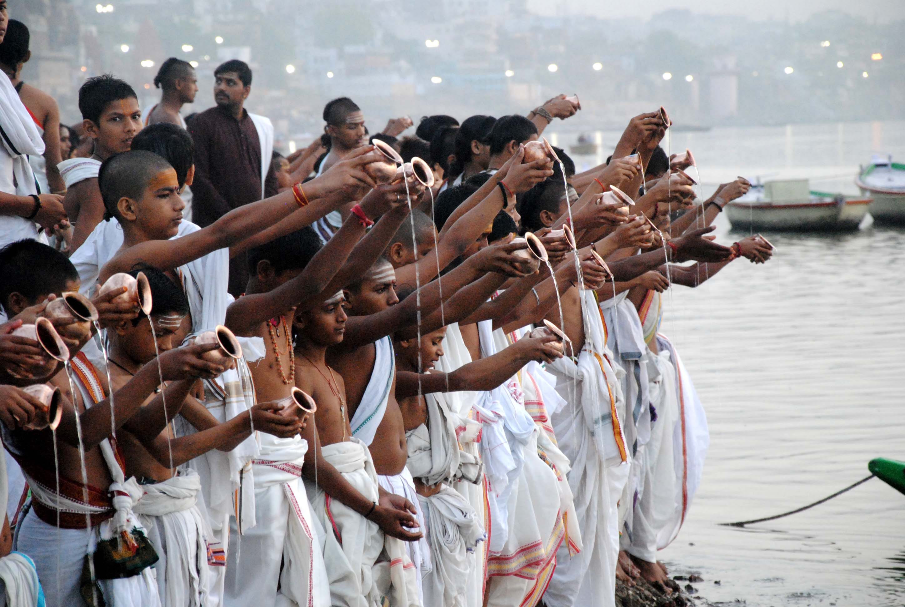 Kumbh mela 2019 great health Benefits Of Offering Water To lord surya dev