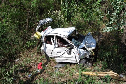 car accident in mussoorie, two died.