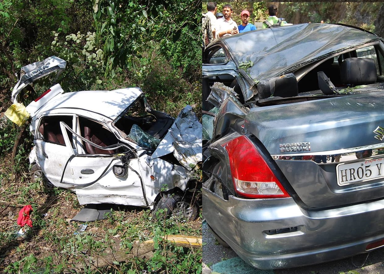 car fell upon the car, see accident photos