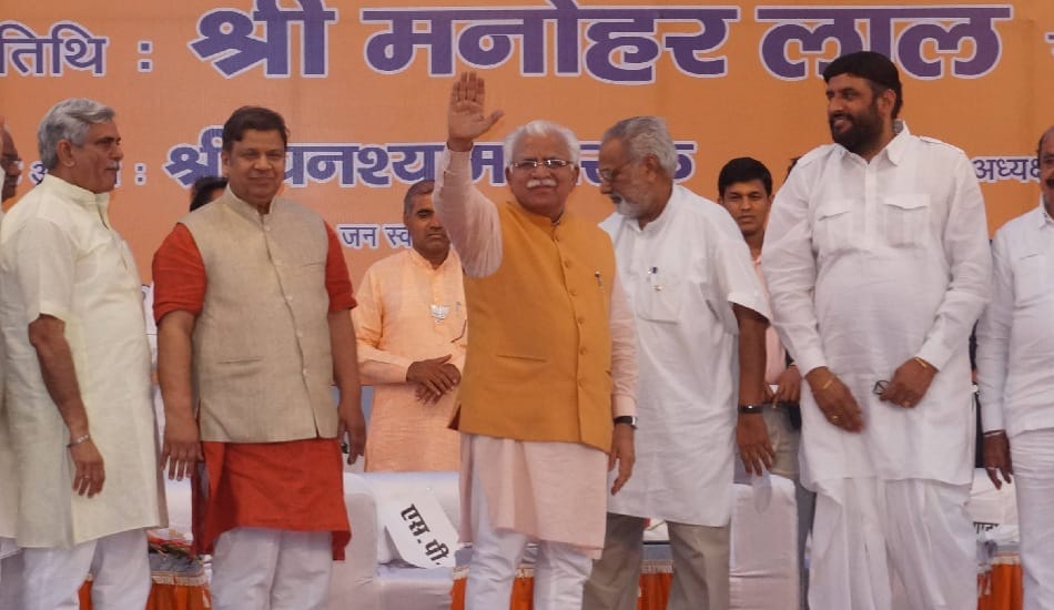  preparing for shoe throw on CM in rally, man arrested