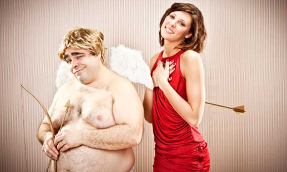 Study reveals that men with belly are more romantic on bed