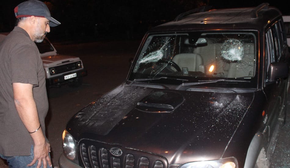 firing in student group in punjab university campus, SOI president injured