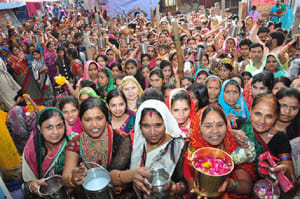 Views mother felt the influx of devotees