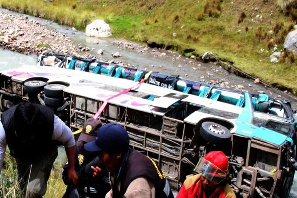 23 killed in Peru bus crash
