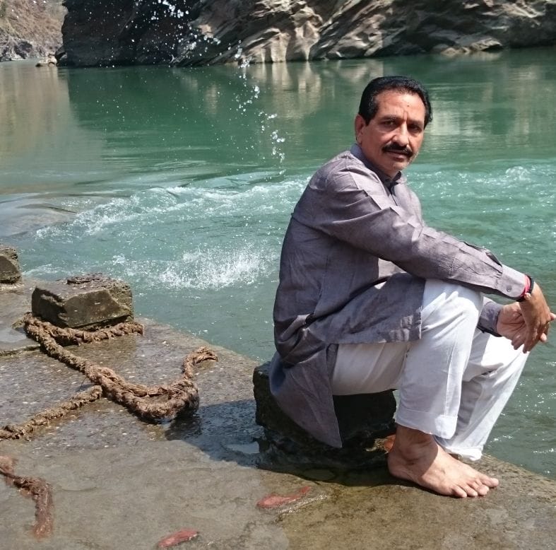 Pankaj was the younger brother of the Prime Minister, at the confluence of the Ganges bath