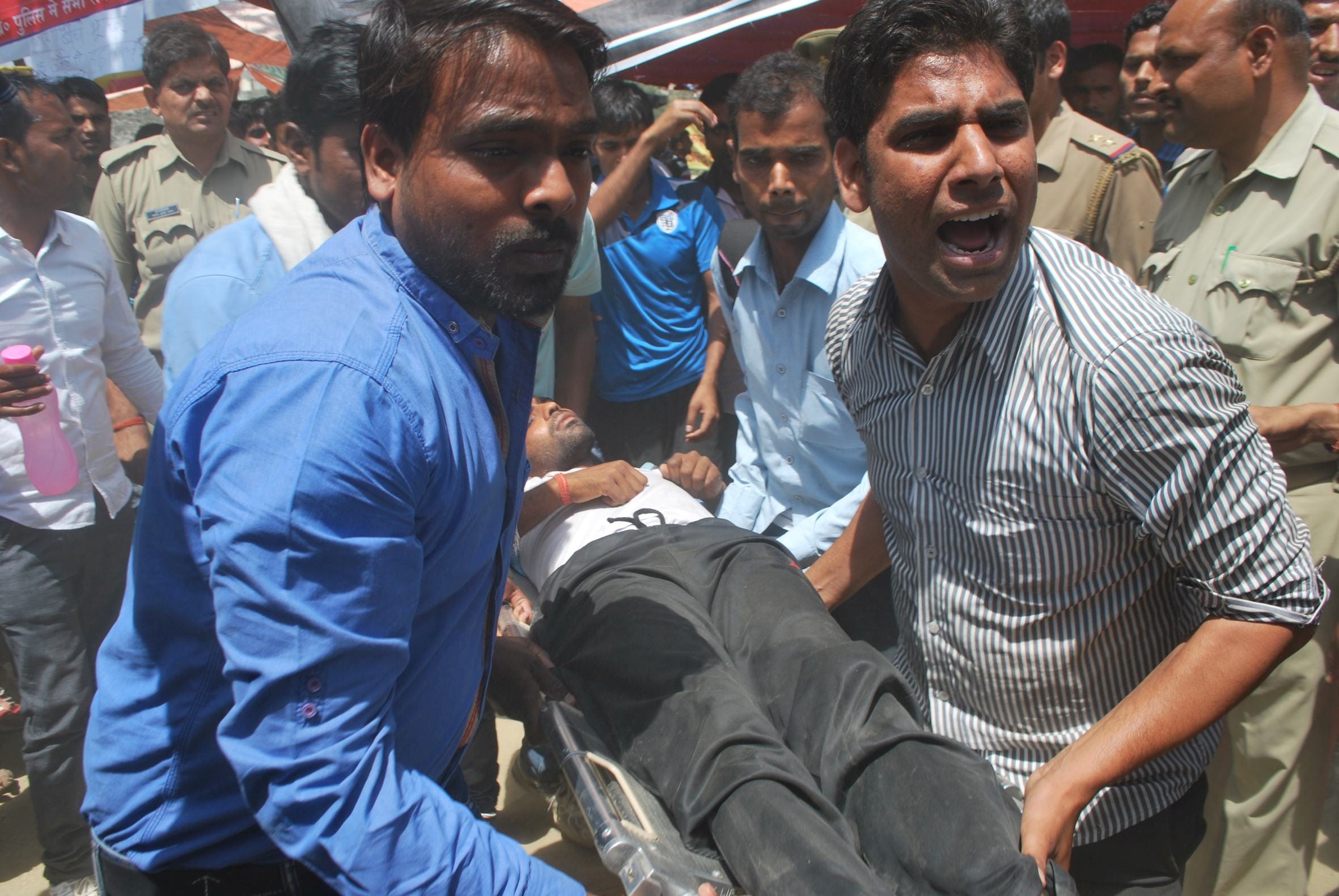 protest of applicants of police recruitment.