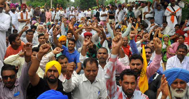 wine shop, wine shop protest, public protest, mohali protest, mohali, protest