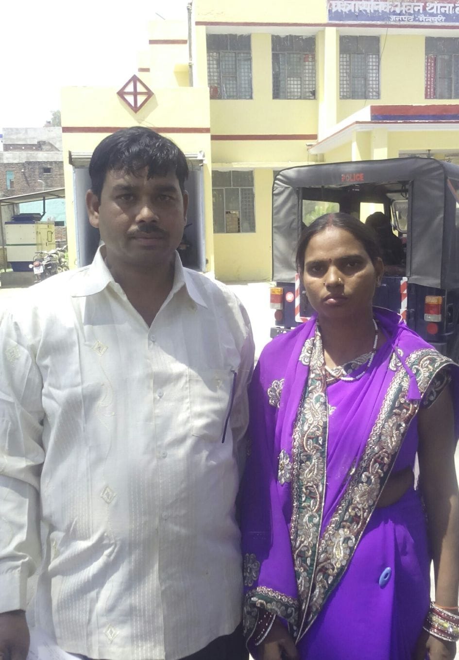 dinadahaade baik savaar dampati ko loota