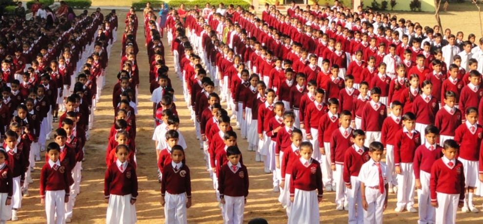  delay in free school unifrom distribution in himachal.