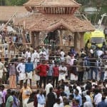 कोल्लम में स्थित एक मंदिर में आतिशबाजी के दौरान लगी आग में 110 लोगों की मौत हो गई