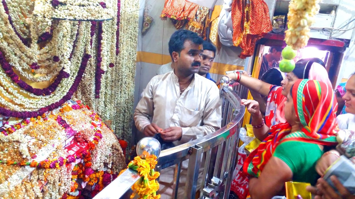 The cheers of the mother goddess temple Gunje
