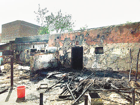 Fire destroyed four houses Goods