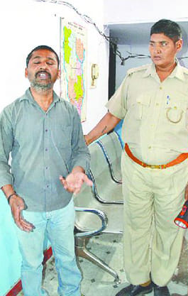 Does extortion fake journalists arrested