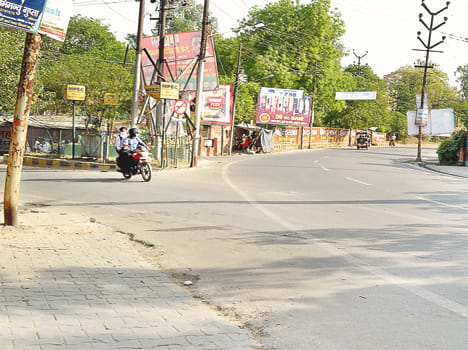 Neither police nor ambulance arrive, students died