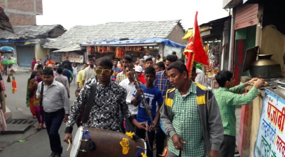 बीस हजार श्रद्धालुओं ने टेका माथा