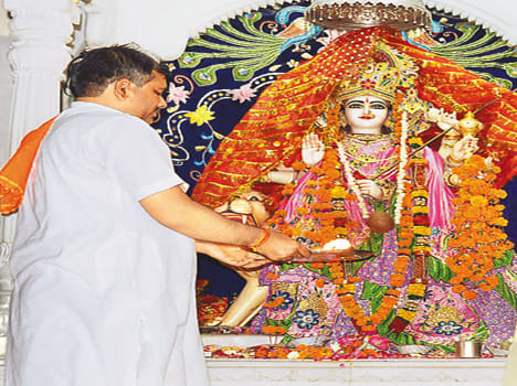 Jaykare in temples