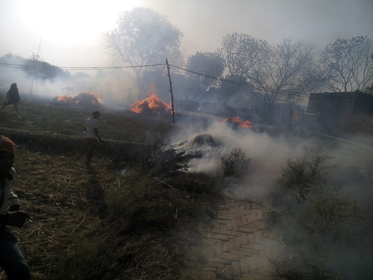 fire in rampur sakara village
