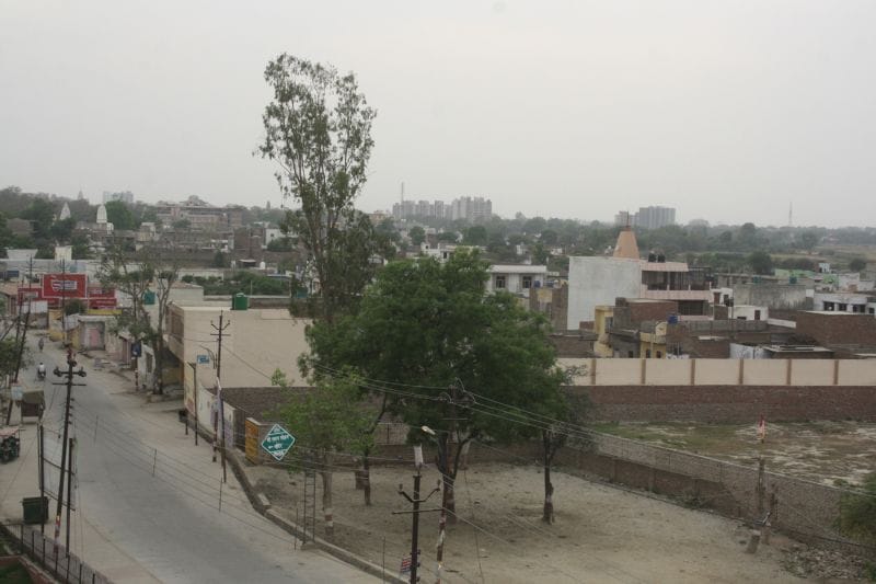 illegal construction in yamuna side