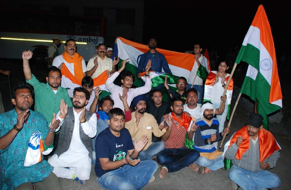 Young men were stopped at the border of Jammu and Kashmir