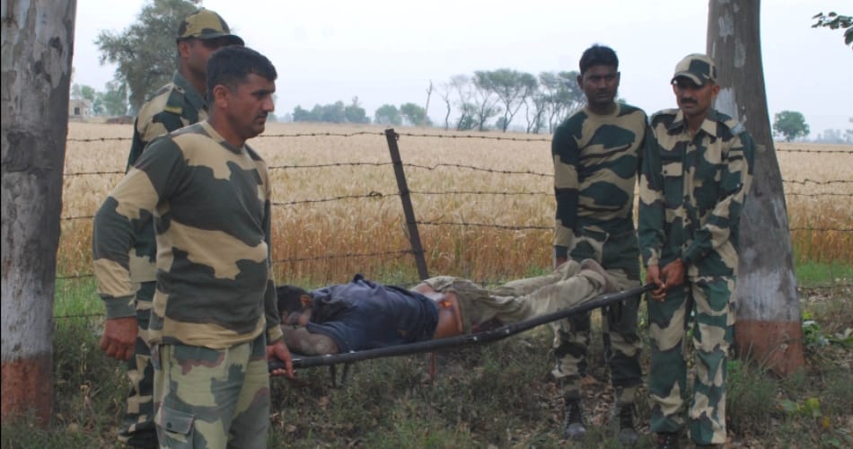 drug smuggling, drug racket, pak smugglers encounter, punjab bsf, amritsar encounter, punjab