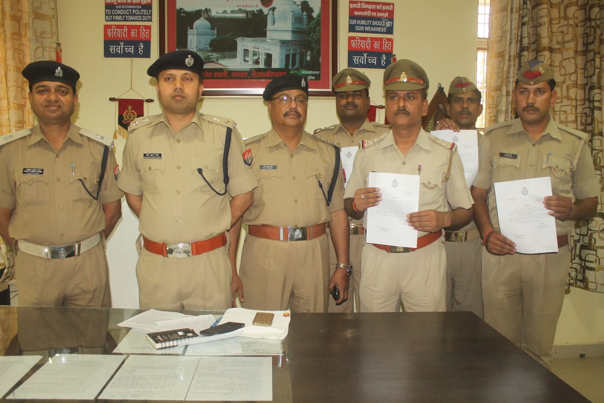Five policemen, including two SO honored