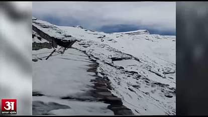SnowFall in Hemkund Sahib,Uttarakhand