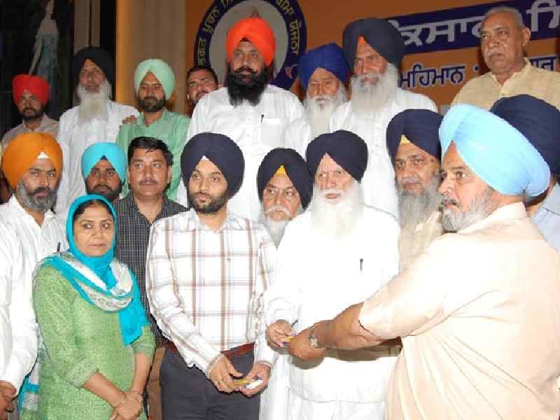 bhagat puran singh smart card, agriculture minister tota singh, sangrur