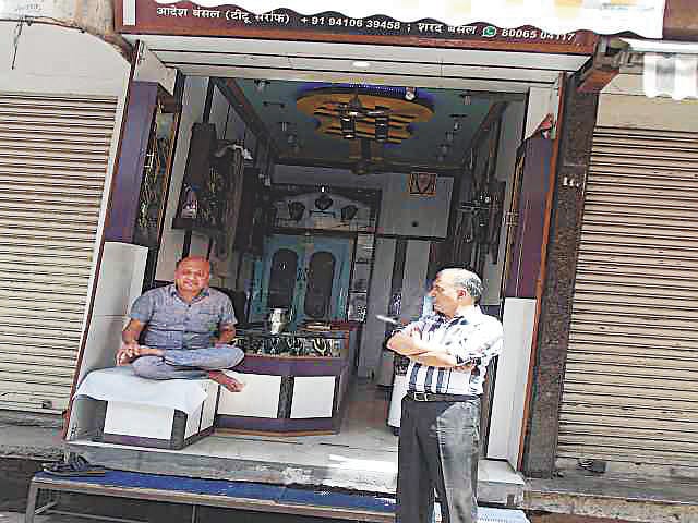 Bullion market remained closed for 40th day