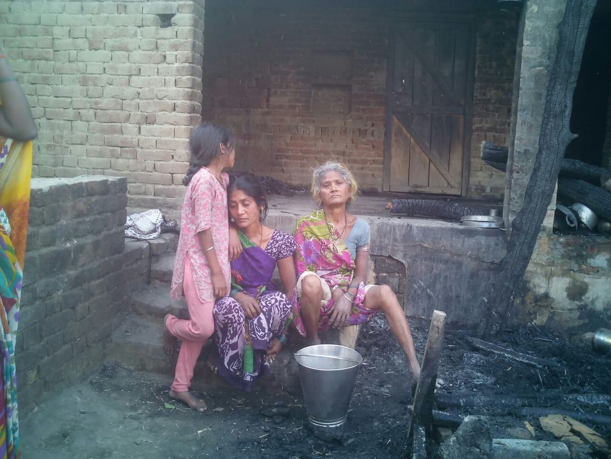 Nine huts burnt by fire, two women burnt