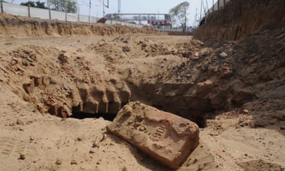 189 years old cave found in Lucknow.