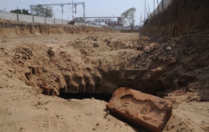 189 years old cave found in Lucknow.