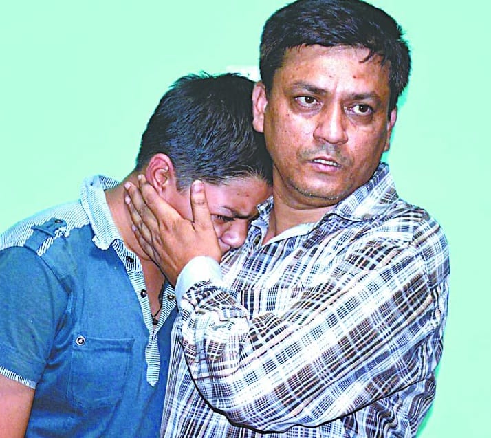  woman commits suicide 