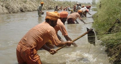 Eco Baba, the Man Who Cleaned a 160 Km Long River with villagers