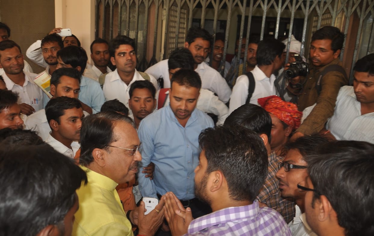 80 percent law students failed in gorakhpur university
