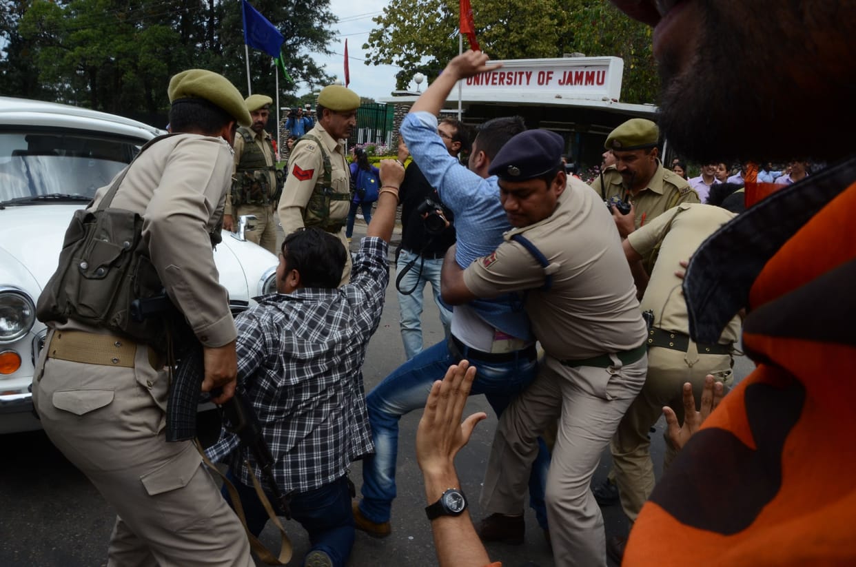 protest over nit issued by jammu  university