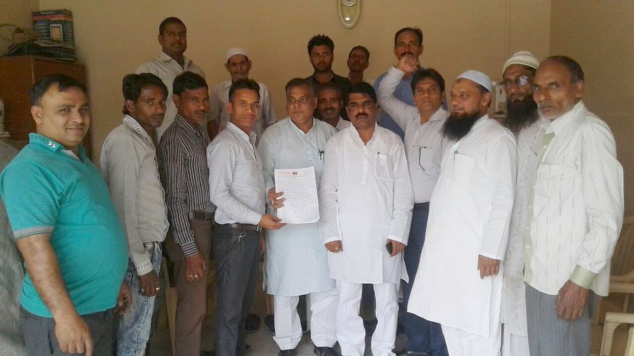 protest for the removal of SP district president