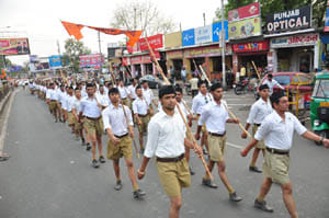 Union rhythm step by family members