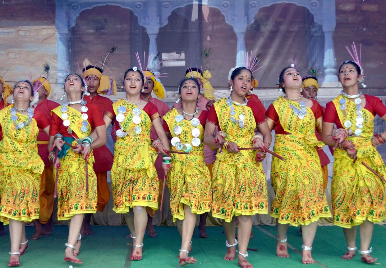 Kishan Reshma songs and dance to viewers