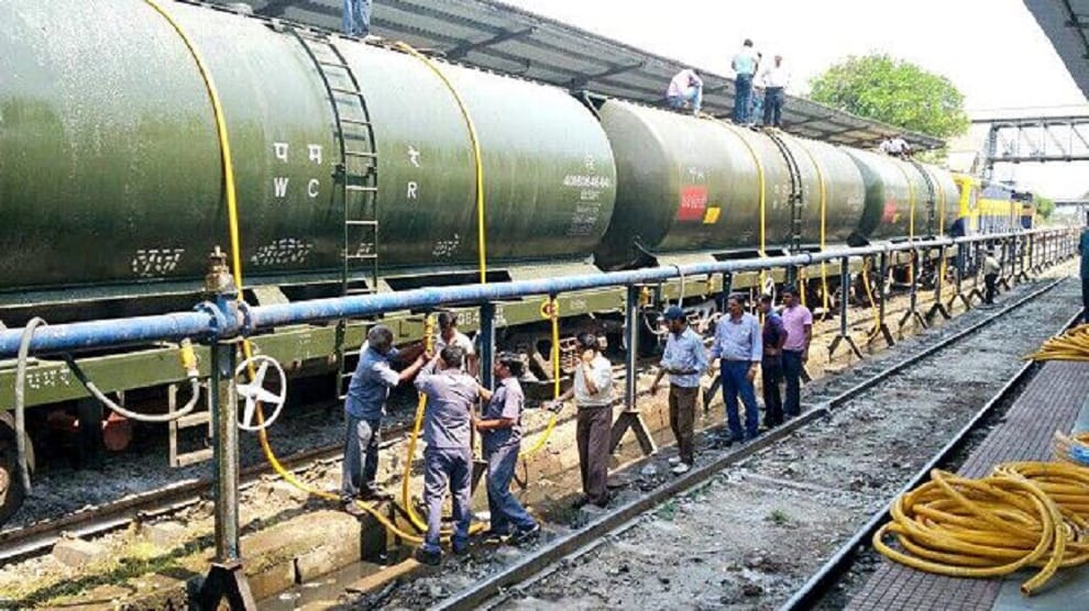 Water crisis: Water train reached Mahoba on Friday after Latur.