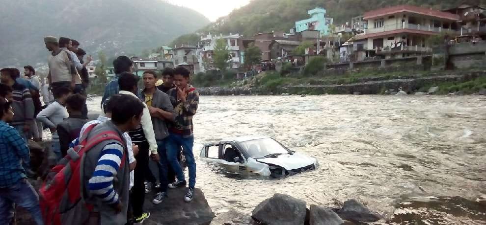 woman died in accident near kullu himachal pradesh