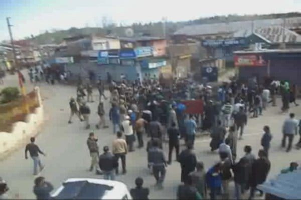 2 civilians killed in police firing in Handwara