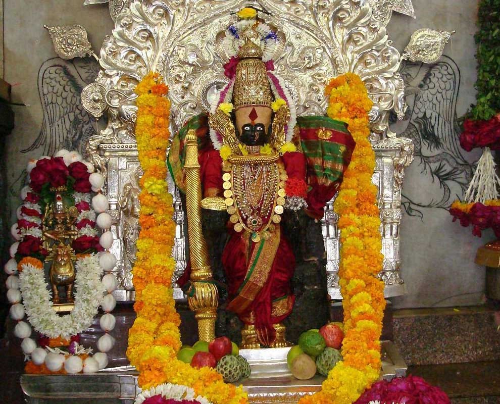 Trimbakeshwar ban imposed on the entry of men in sanctum sanctorum of the temple